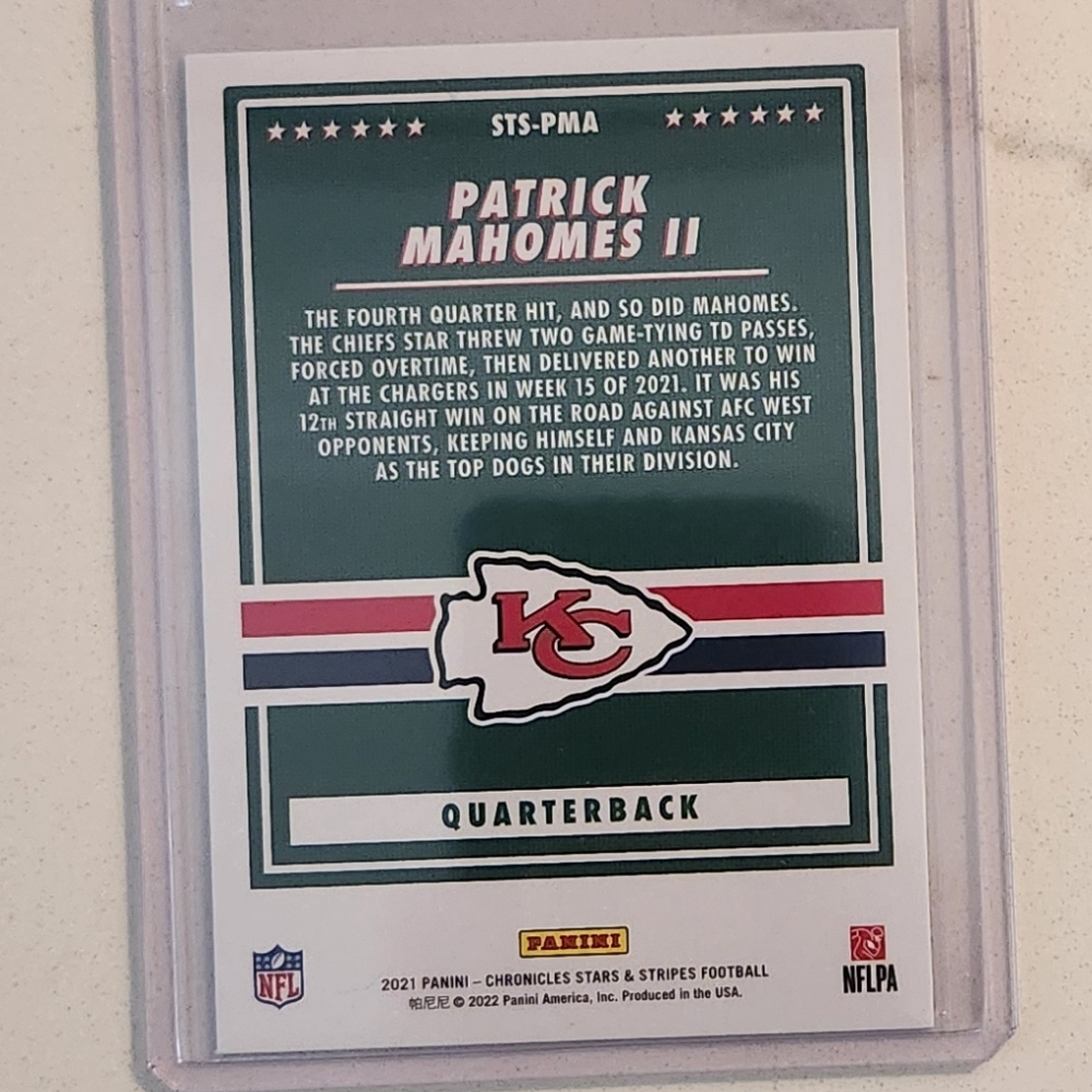 Patrick Mahomes II Football Card - Picture 2 of 2